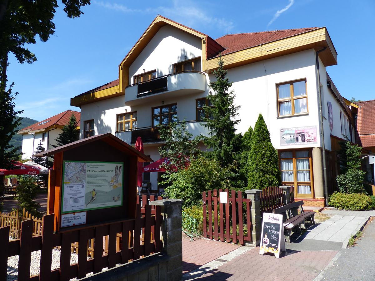 Hotel Prosper Čeladná Esterno foto